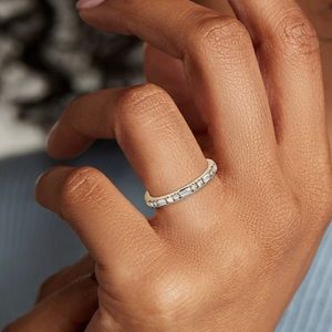 Gorgeous 14k Blue Nile Diamond Band